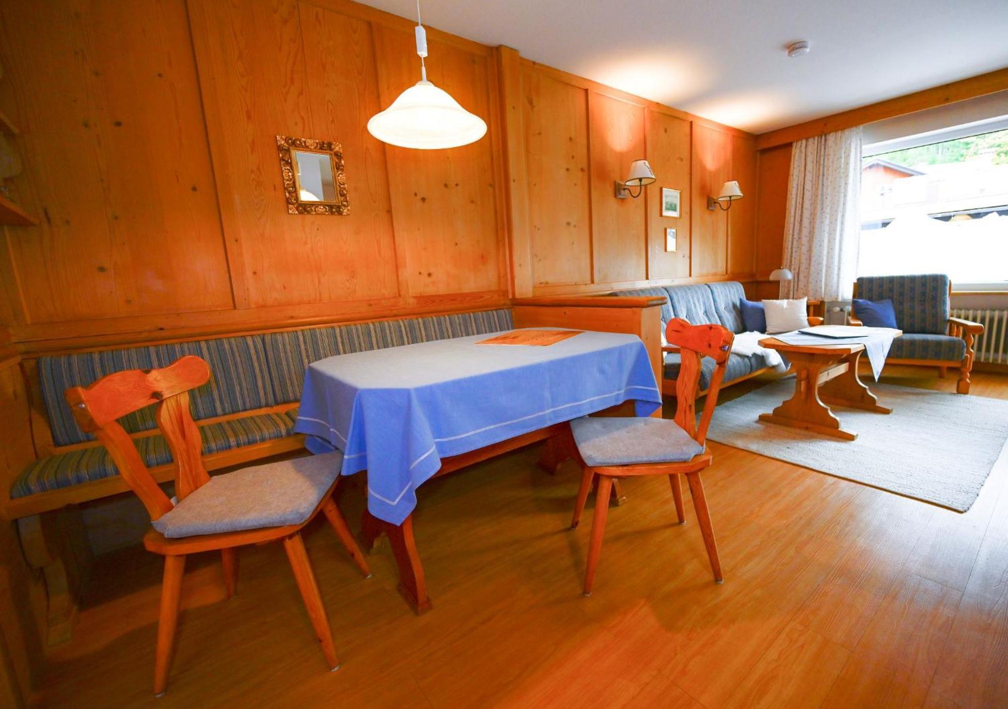 Faltenbach Ferienwohnungen In Oberstdorf Exterior foto
